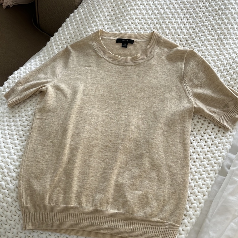 JCREW Very Lightweight Sweater Tee Tshirt XS Oatmeal Bisque Mushroom Color NWOT - Picture 4 of 4